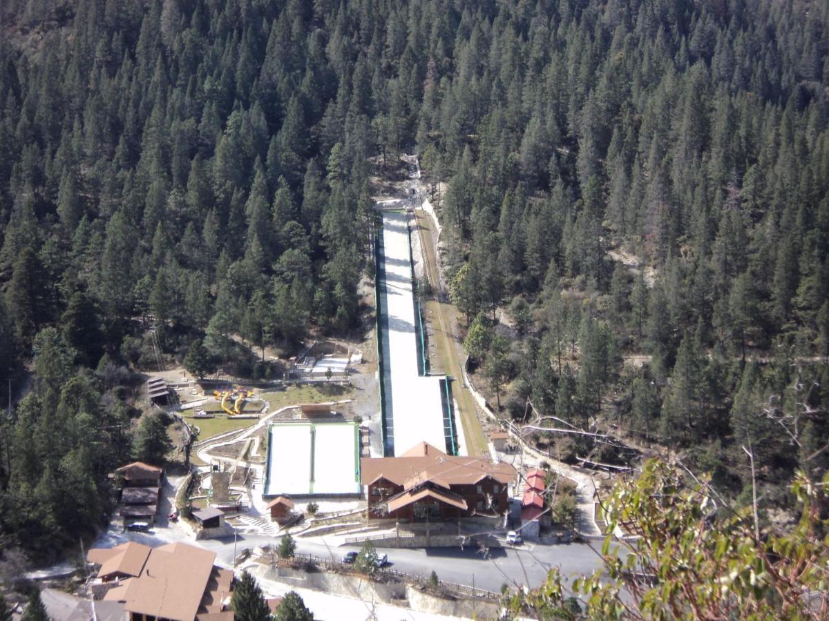 Отель Bosques De Monterreal Сан-Антонио-де-лас-Аласанас Экстерьер фото